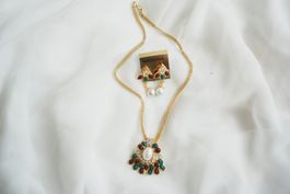 Schmuckset Krishna Art Collier Ohrringe gold indisch NEU