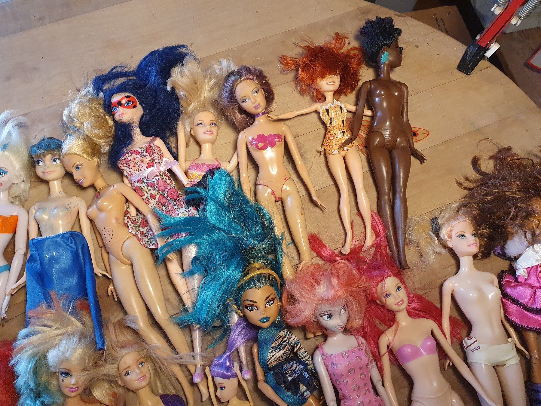 Bambole: Barbiepuppensammlung – Usato da Zürich venduto da loosebone 3