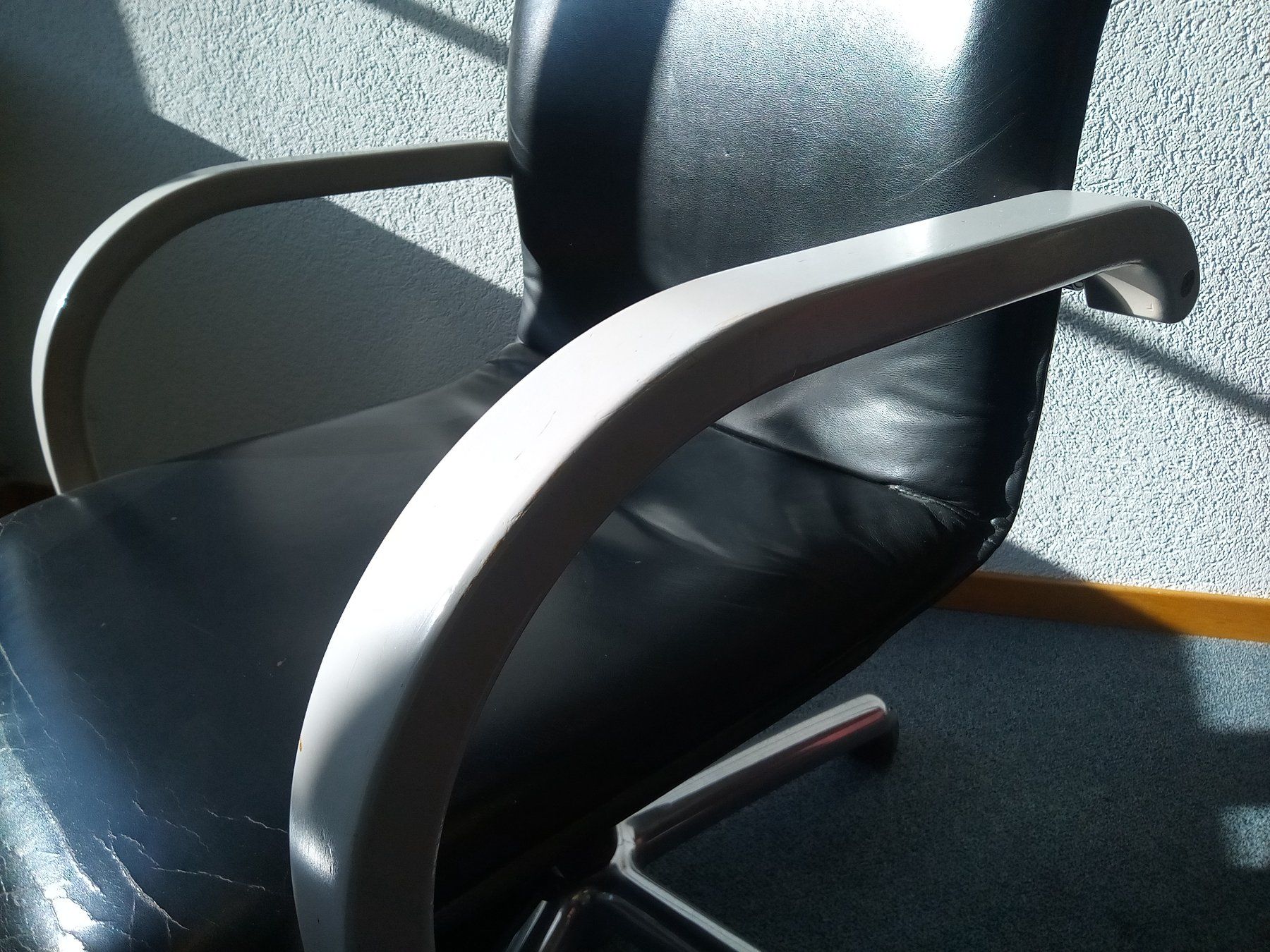 Girsberger Stühle: Bürodrehstuhl Girsberger – Gebraucht aus St. Gallen von Hinterberg 1