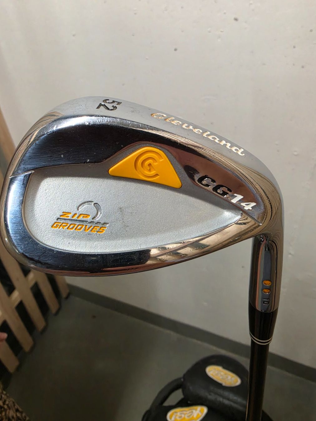 Mazze & Set: TaylorMade Golfbag mit Eisen und Putter – Usato da Bad Zurzach venduto da Luberon 2