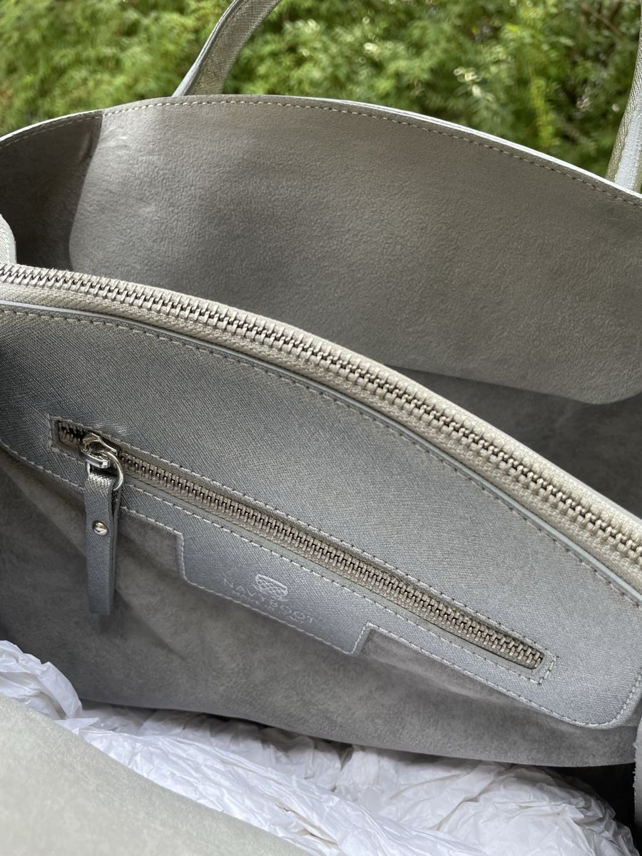 Navyboot Borse da donna: silbrige Navyboot Tasche – Usato da Küsnacht ZH venduto da Rimica 2