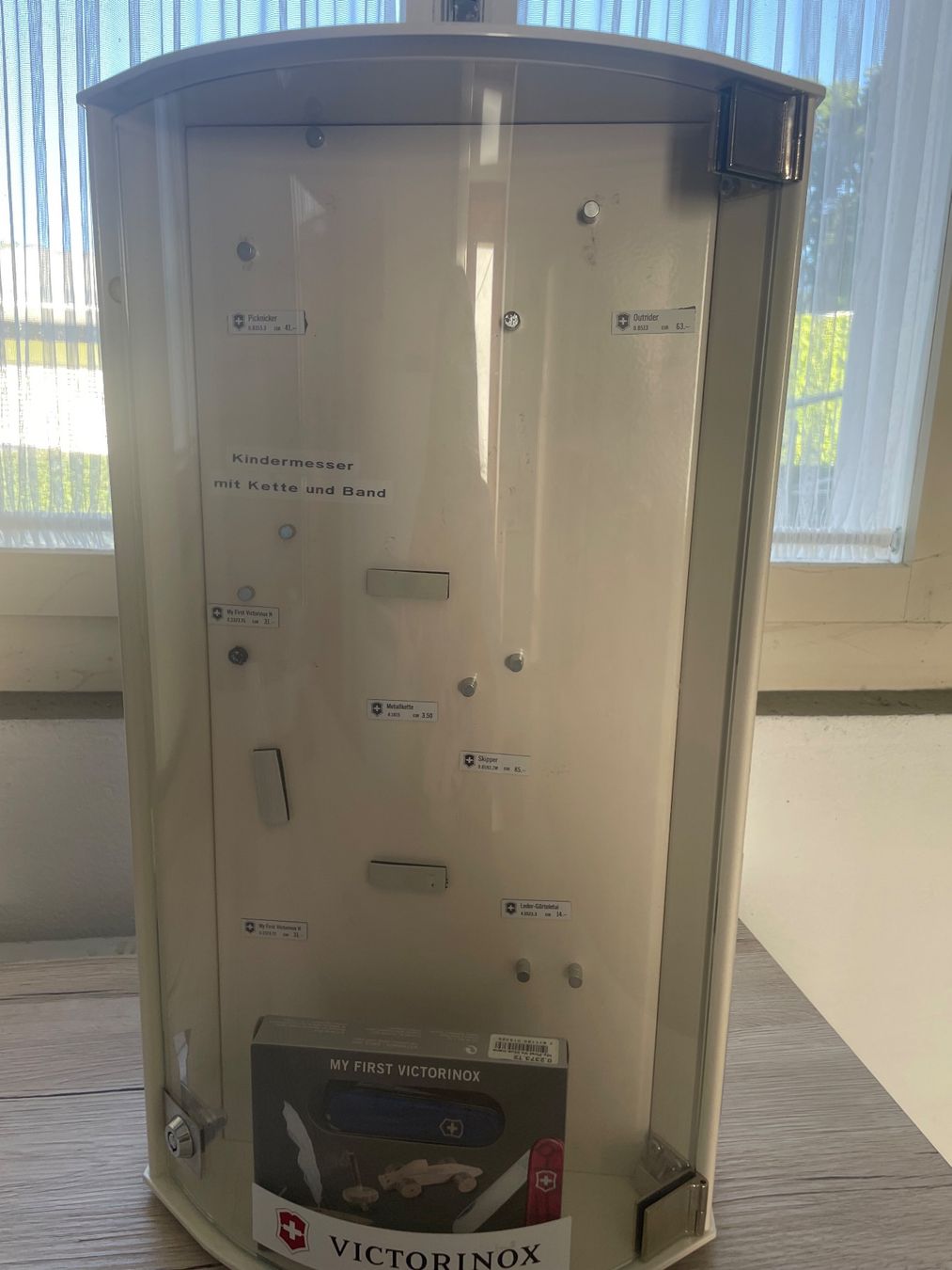 Victorinox Coltelli tascabile: Sammlervitrine für Sackmesser – Usato da Tennwil venduto da Foxcat 3