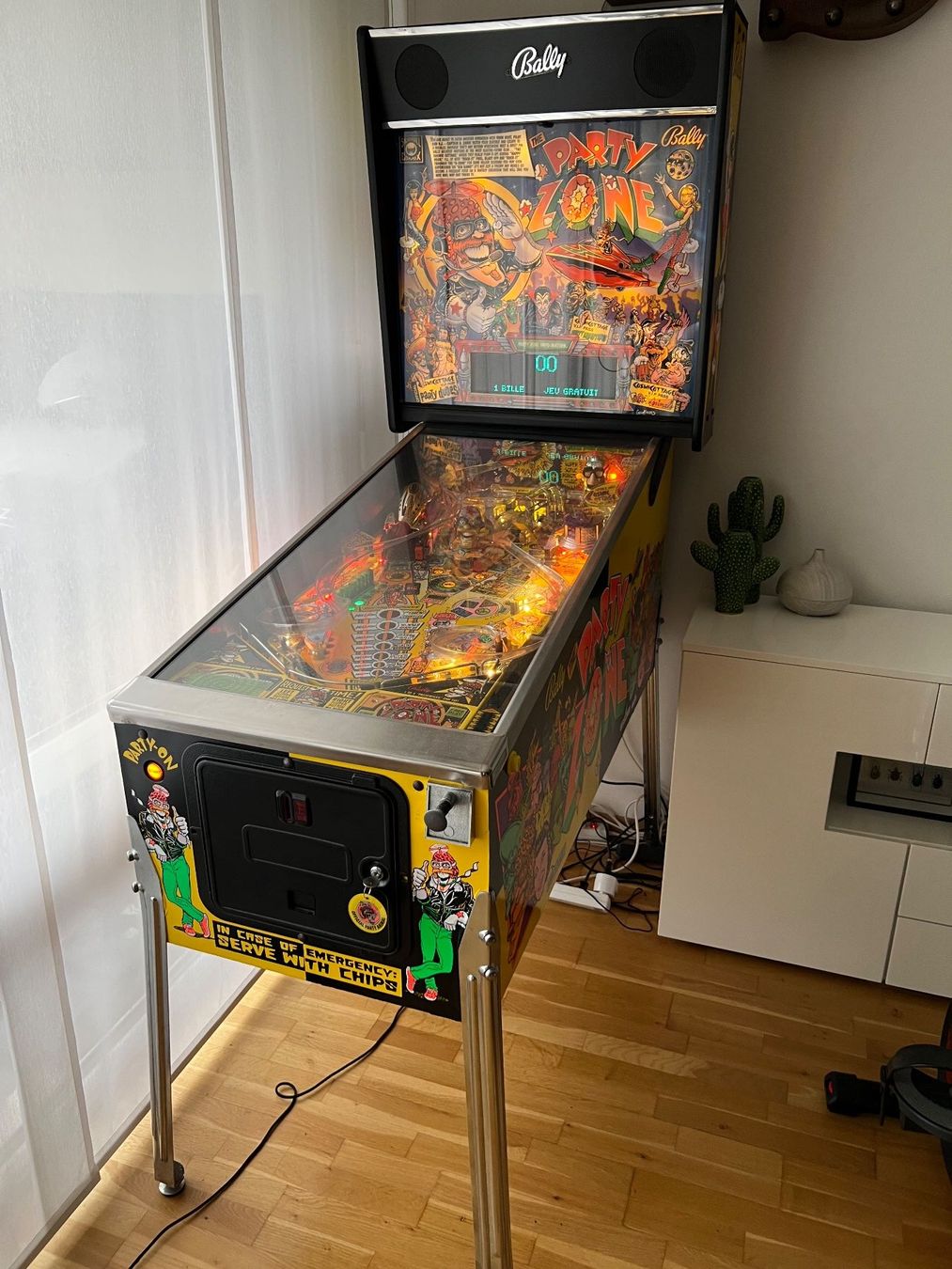 Flipperkästen: Flipper Bally The Party Zone – Gebraucht aus Plan-les-Ouates von sse_tbd8 2