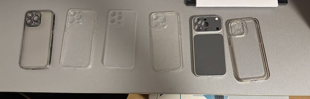 Cover & Protezioni schermo: iPhone 15 Pro Max Hüllen – Usato da Bettwiesen venduto da elf_gmb9