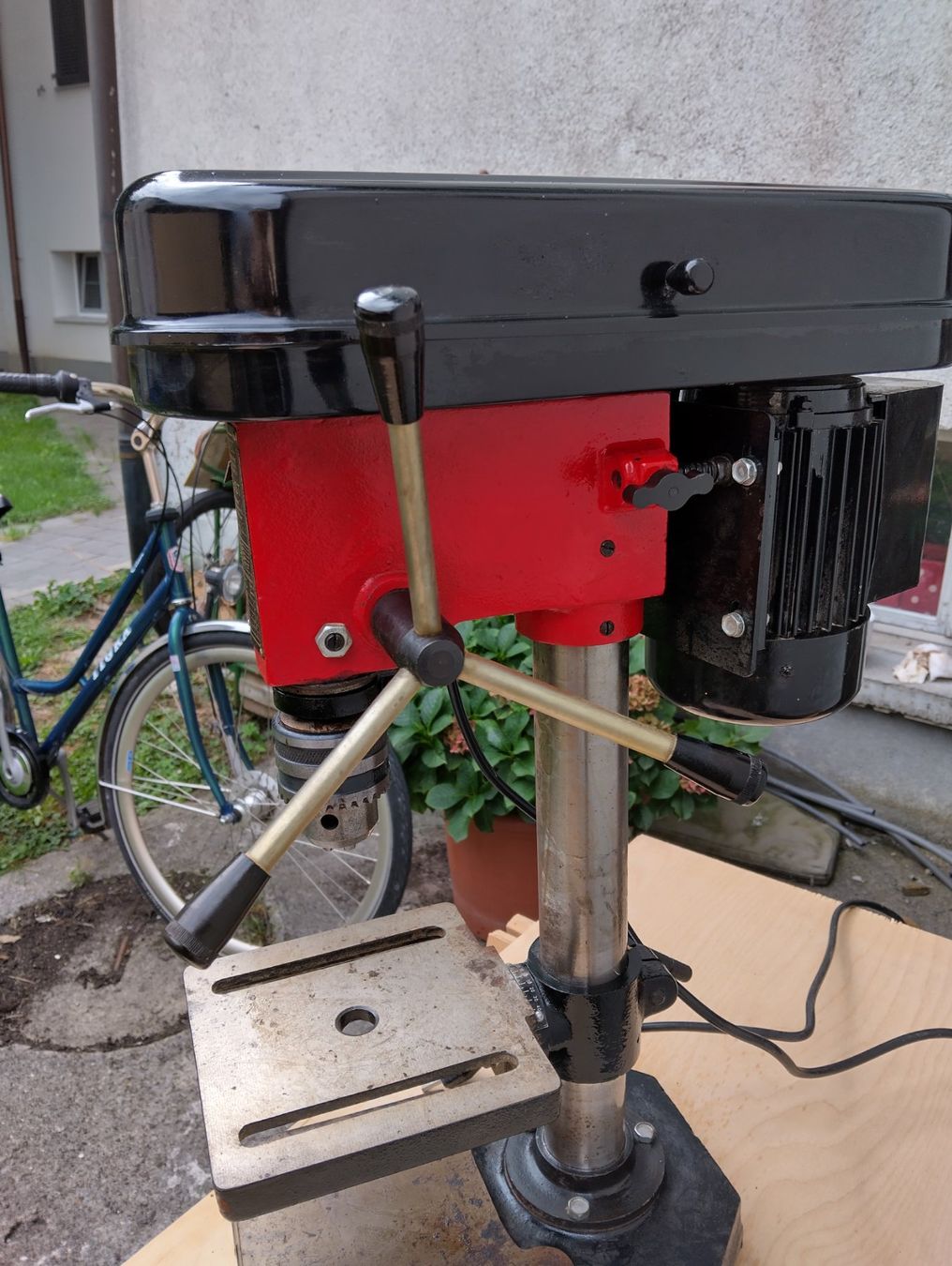 Trapani: Kleine Standbohrmaschine – Usato da Näfels venduto da Mboenis 1