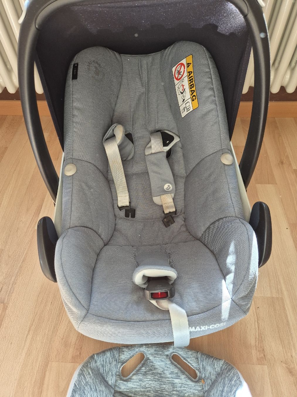 Auto-Kindersitze: Maxi-Cosi Babyschale Pebble Plus, Grau  – Gebraucht aus Winterthur von vabit_9