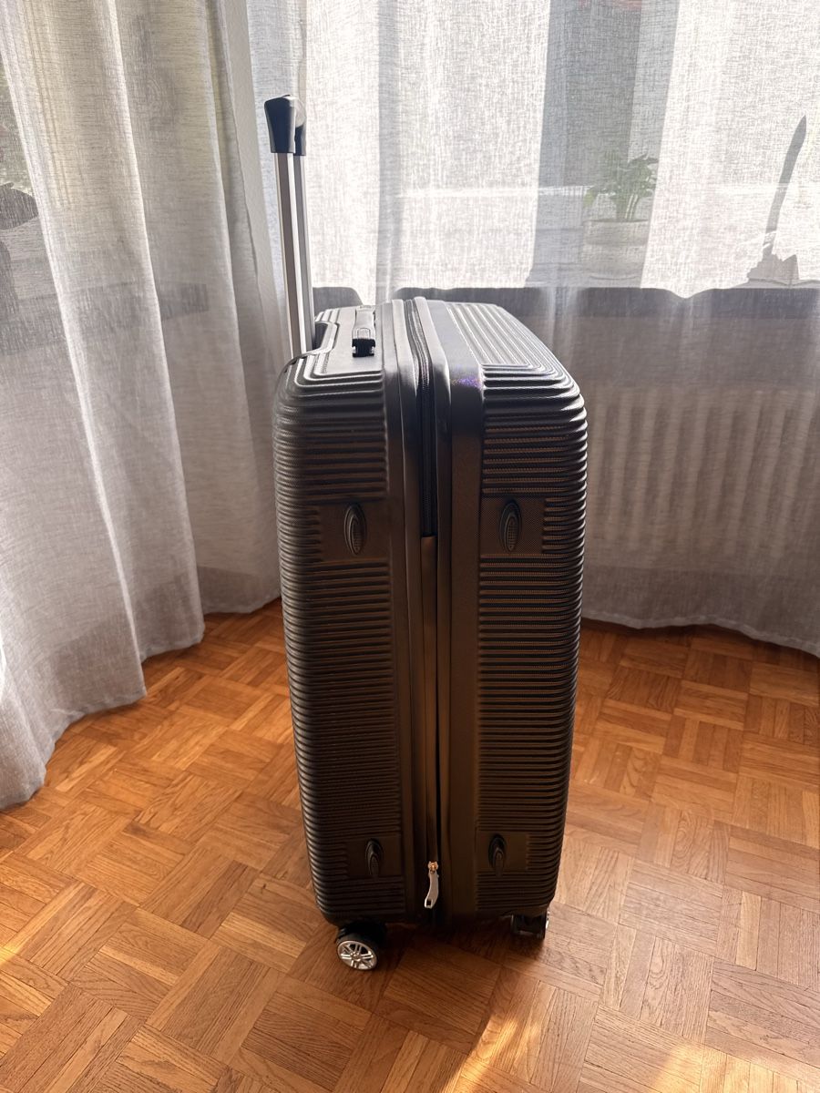 Reisekoffer: Koffer schwarz guter Zustand – Gebraucht aus Chur von Pedro.Giesteira 1