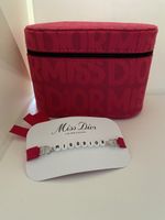 Vanity et bracelet Miss Dior