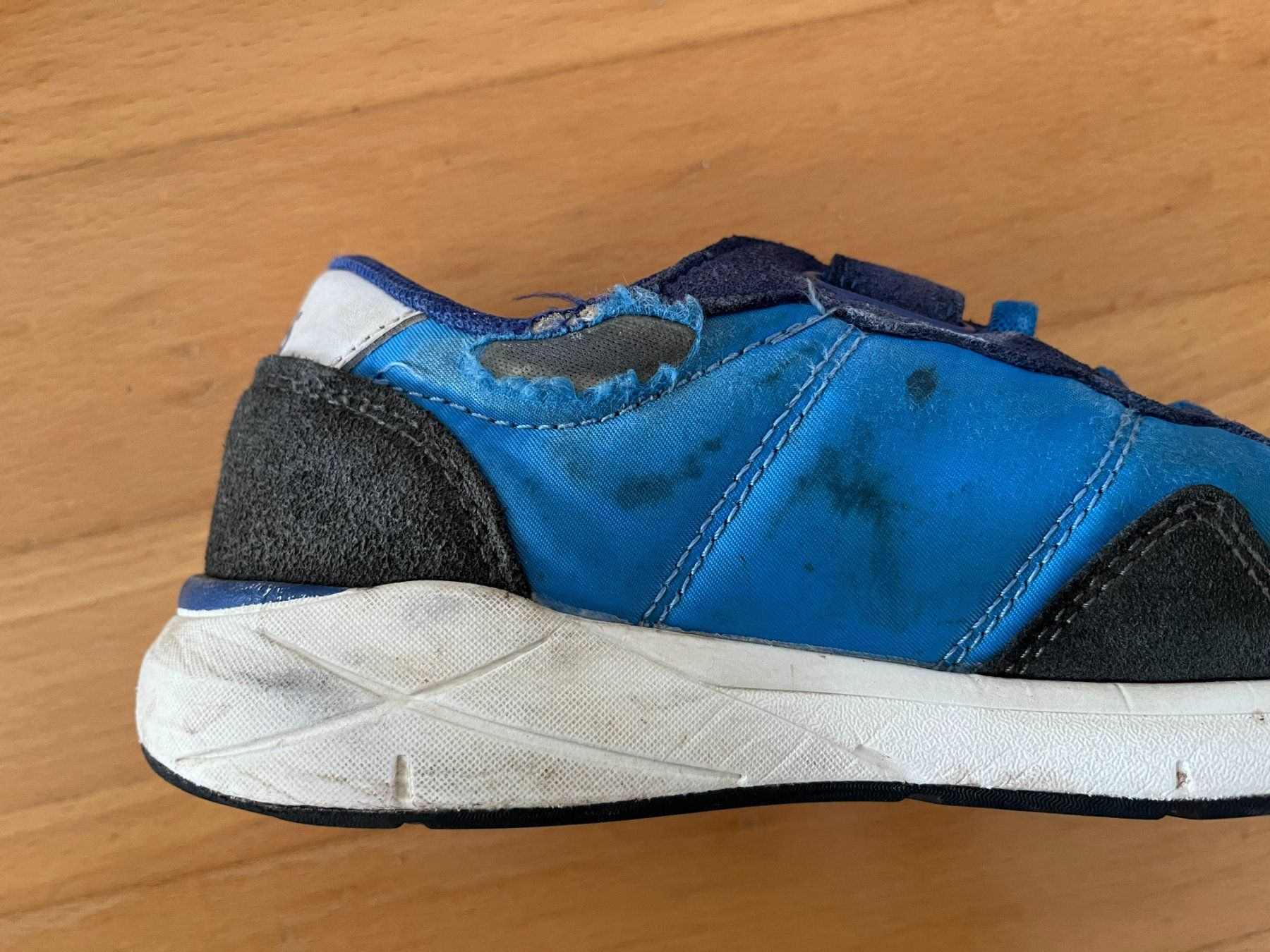 Scarpe per ragazzi: Kangaroos Sneaker - Grösse 33 – Usato da Muttenz venduto da Juvenile33 5