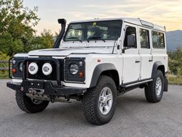 Land Rover Defender TD5 15P  Camperausbau viel Zubehör