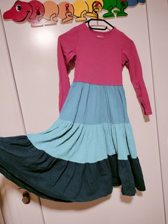 Jako-o Kleid gr 128/134 neu
