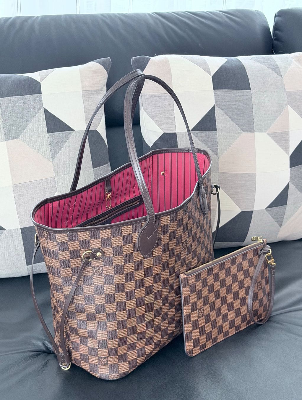 Louis Vuitton Sacs femmes: Louis Vuitton Neverfull – D'occasion à Reinach AG par RobbisB 3