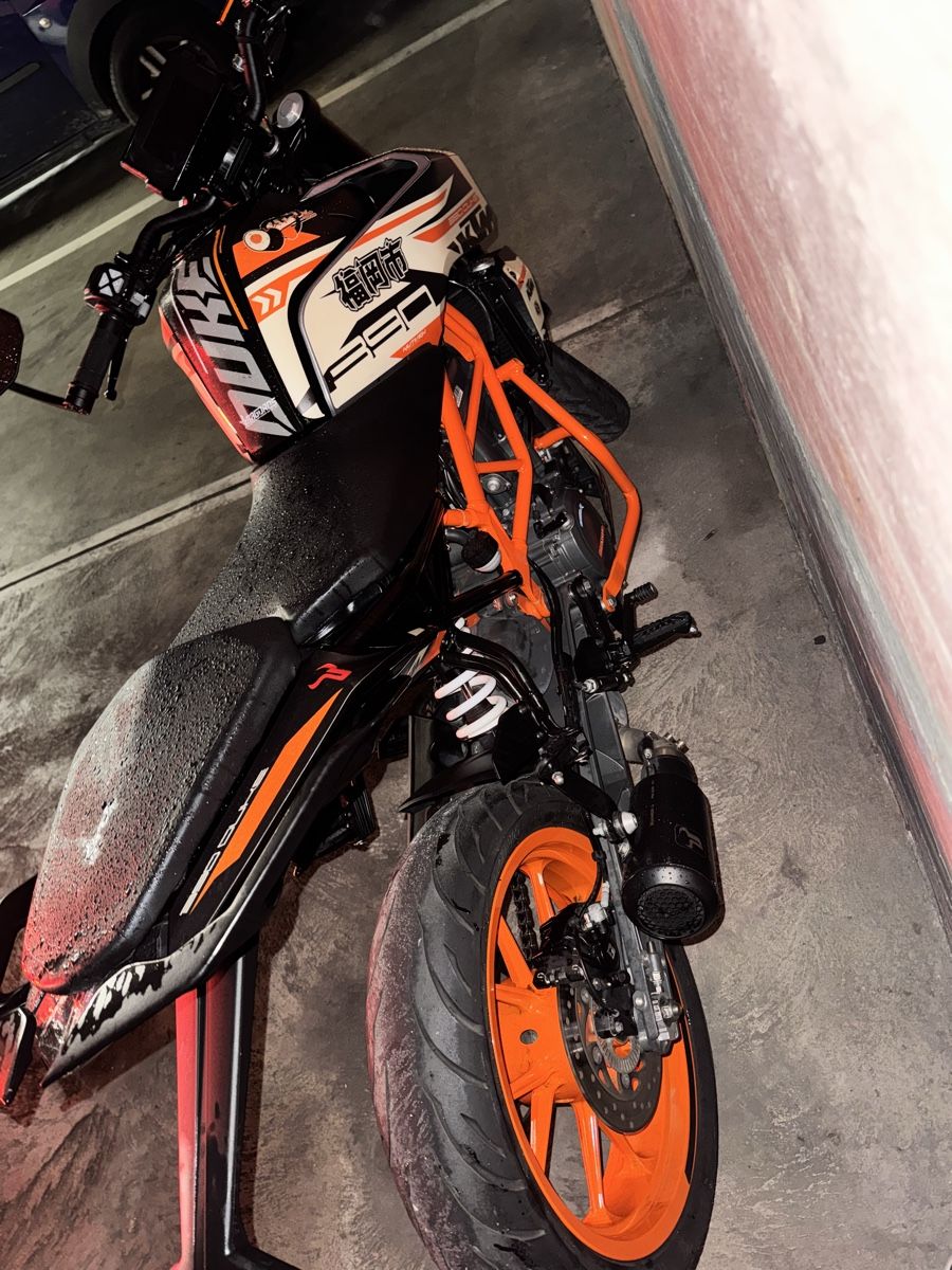 KTM Strada: Moto KTM Duke 390 – Usato da Genève venduto da rod_tat 4