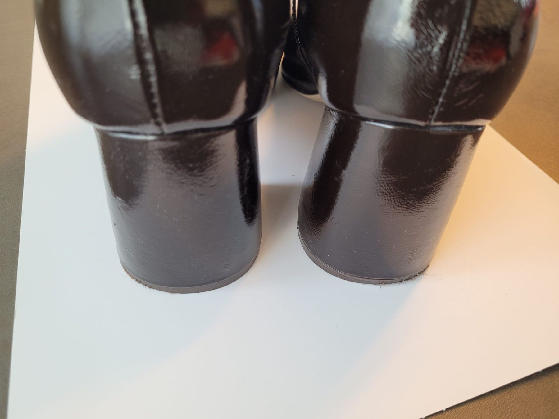 Scarpe da donna: Mrs & Hugs Lack Stiefeletten, Gr. 42 – Usato da Basel venduto da sep_sn6x 3