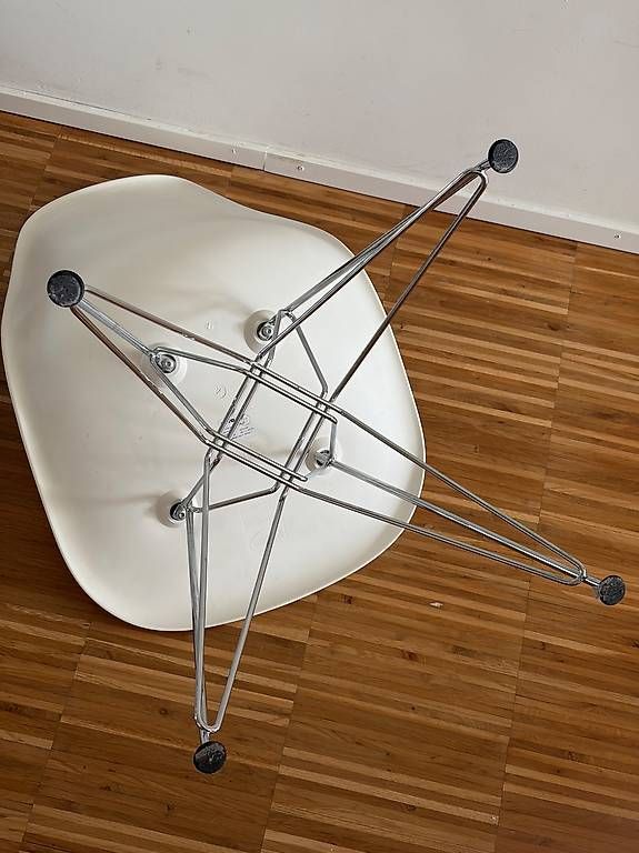 Sedie: 2x original Vitra Eames Plastic Side Chairs – Usato da Zürich venduto da bboying 3