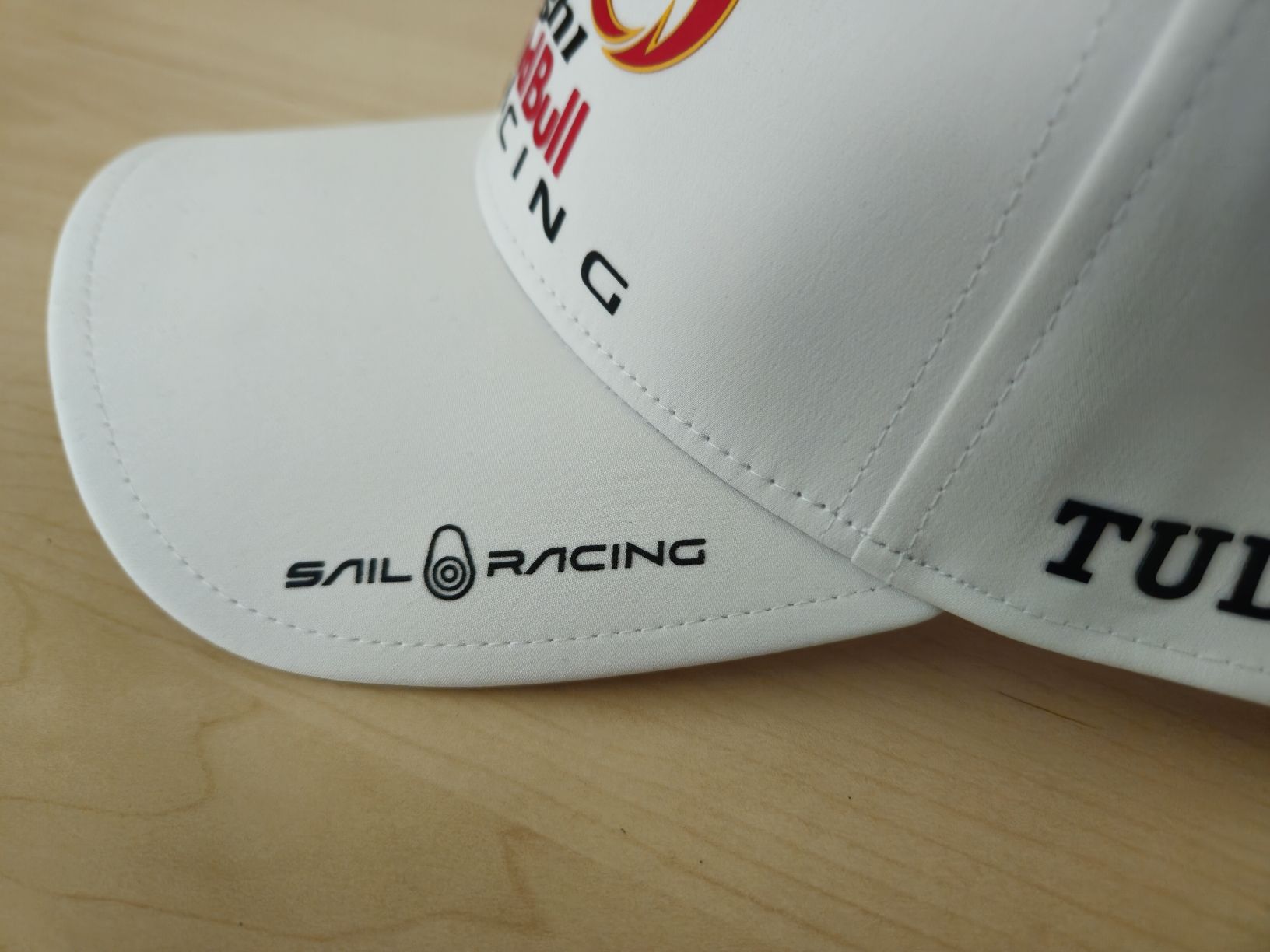 Altro in  Abbigliamento & Accessori: Cap Red Bull TUDOR Alinghi – Nuovo (secondo la descrizione) da Geuensee venduto da Berg59 3