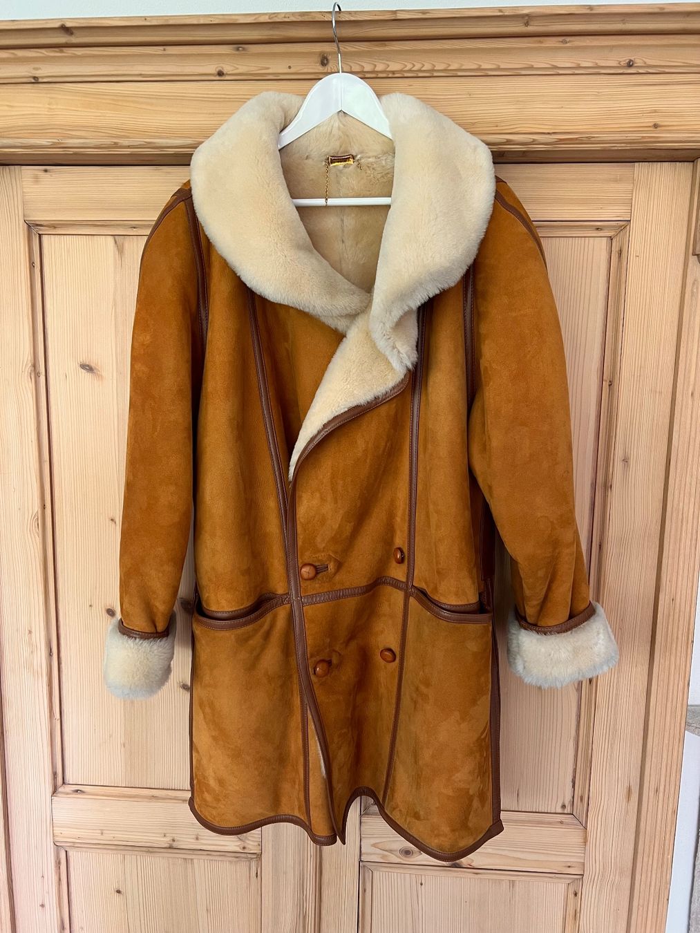 Giacche: Wildlederjacke mit Lammfell Innenfutter – Usato da Birmensdorf ZH venduto da Zielasco