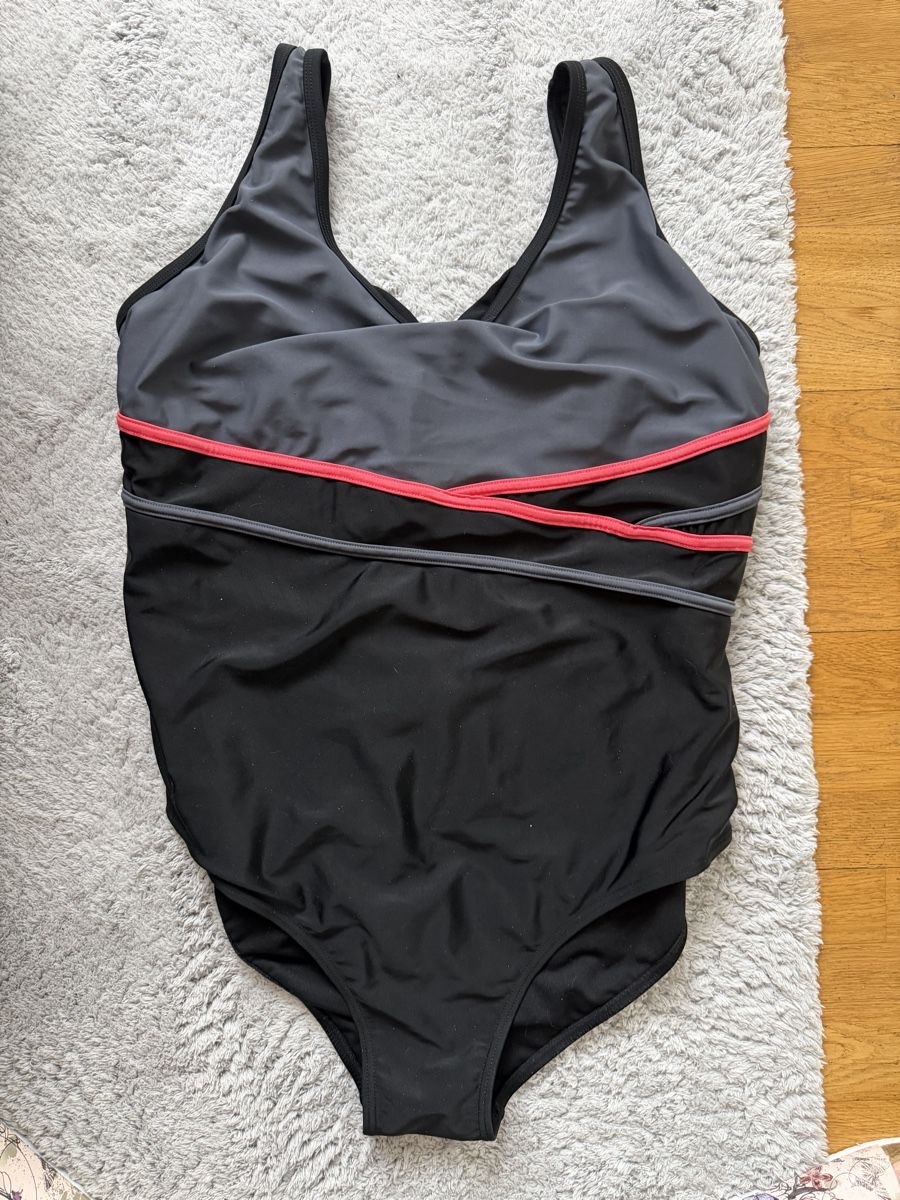 Costumi da bagno & Bikini: Badeanzug Damen Gr. 54( eher Gr 46) K-Tec – Usato da Mosnang venduto da Dojajolele