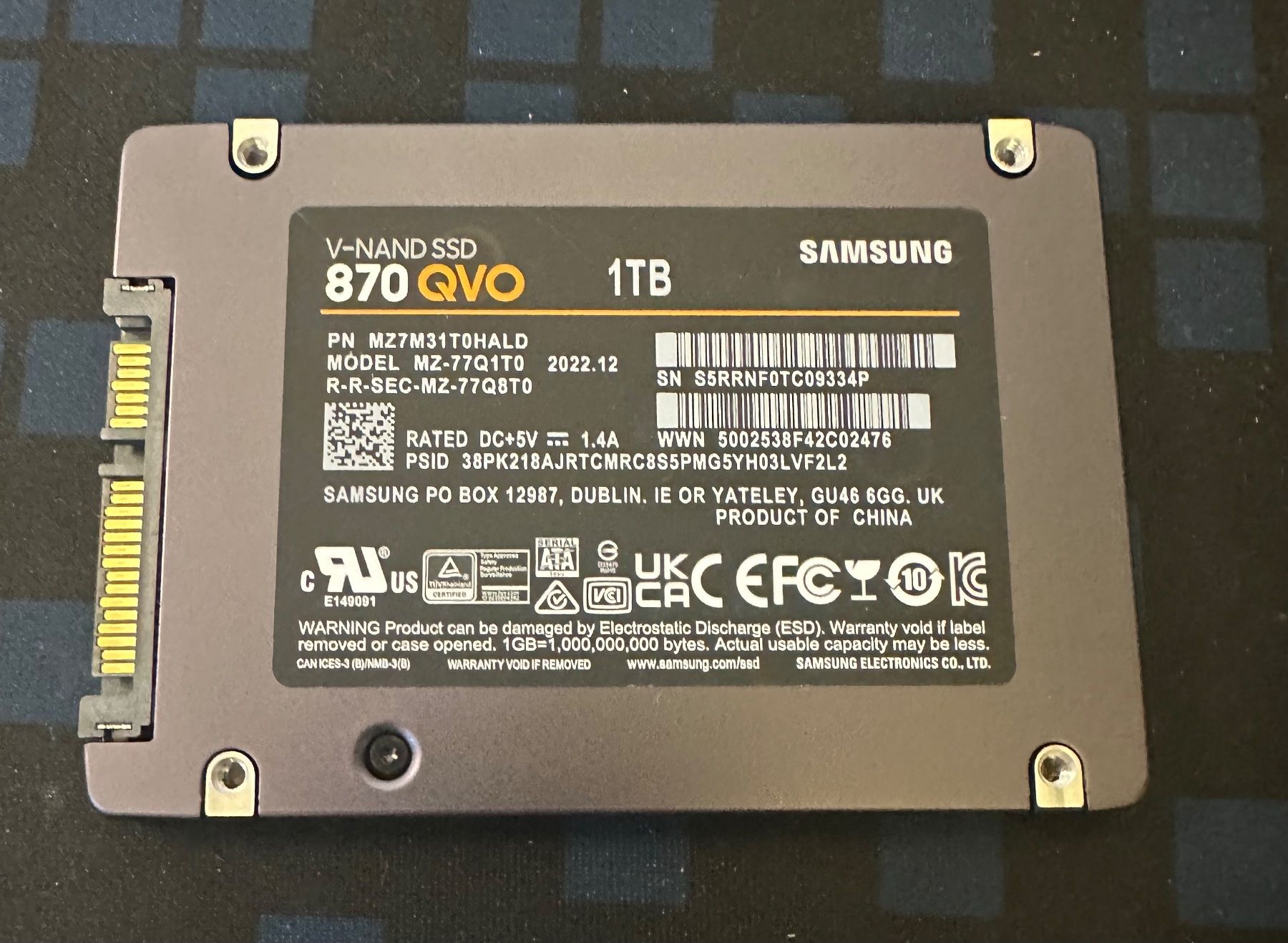 Samsung Dischi rigidi: Samsung 870 QVO 1TB SSD – Nuovo (secondo la descrizione) da Aarau venduto da DataShop-Aarau