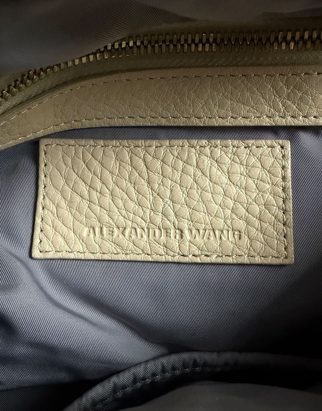 Alexander Wang Sacs: Alexander Wang Rocco Studded Leather Bag – D'occasion à Thierachern par n.webl 8