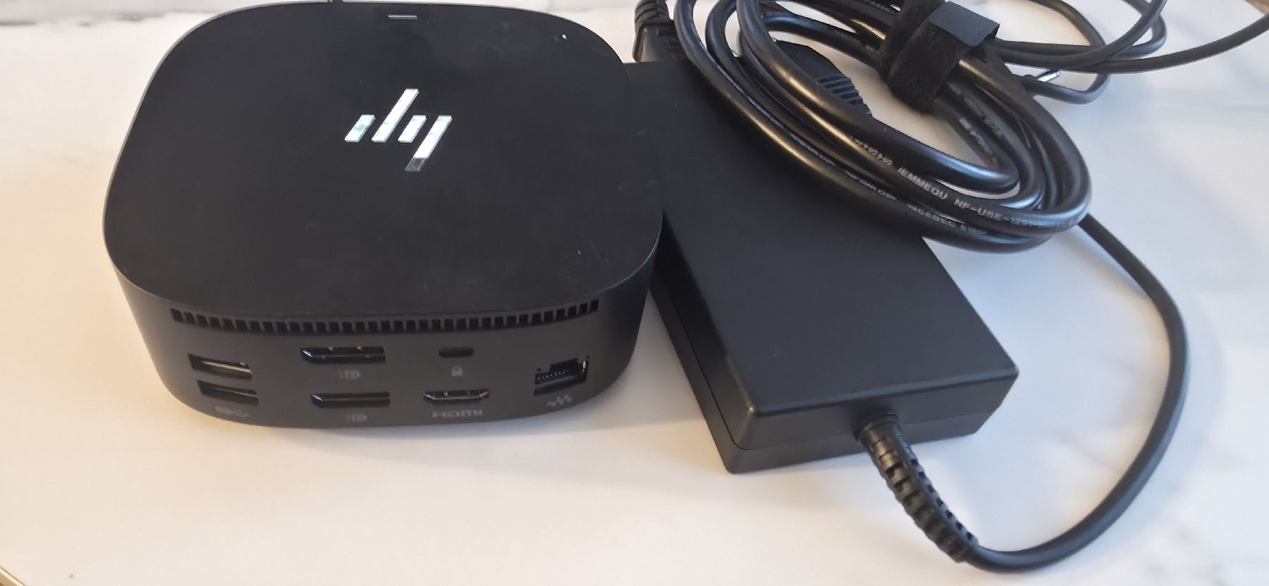 Hewlett Packard Docking station: 3 Stück HP Dockingstation G5 120W – D'occasion à Richenthal par Mitzu706 2