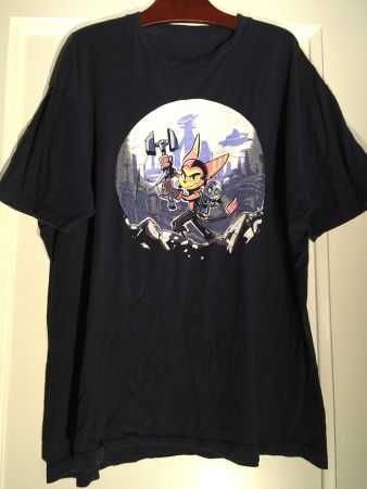 Ratchet and Clank T Shirt dunkelblau, vorne bedruckt, ev XL