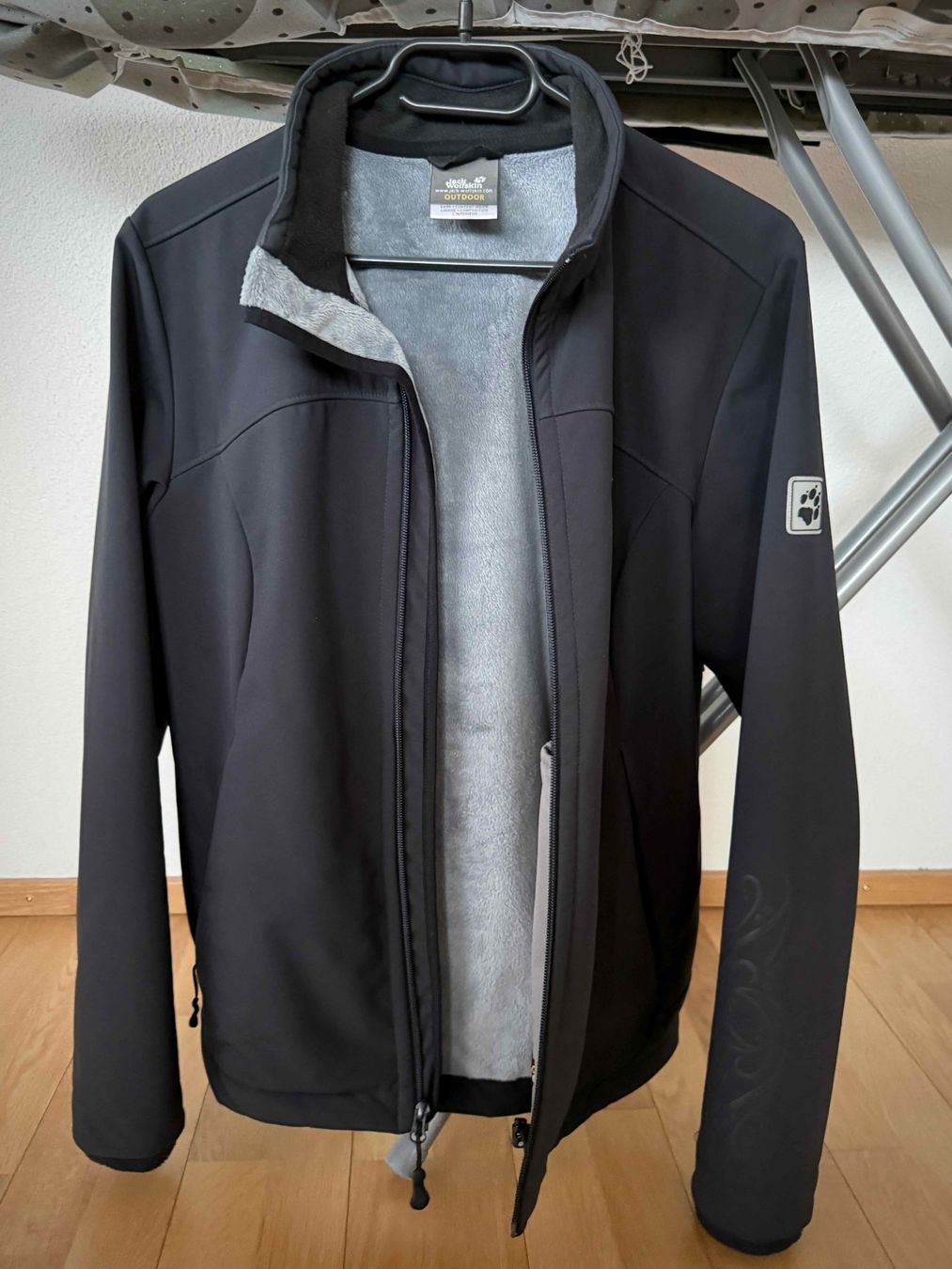 Jack Wolfskin Giacche: Jack Wolfskin Damen Softshell Grösse M dunkelgrau – Usato da Sempach venduto da alsas