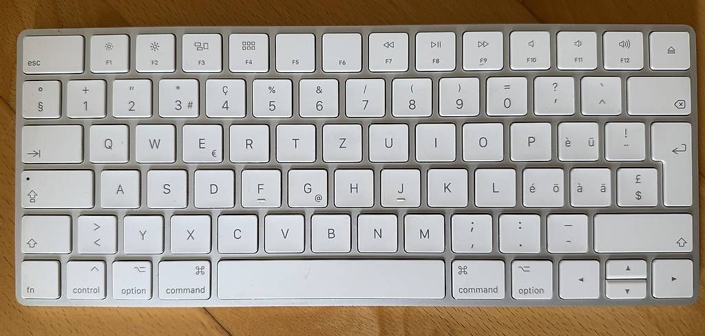 Apple Tastiere: Apple Magic Keyboard A1644  CH-Layout – Usato da Widen venduto da Zischgeli