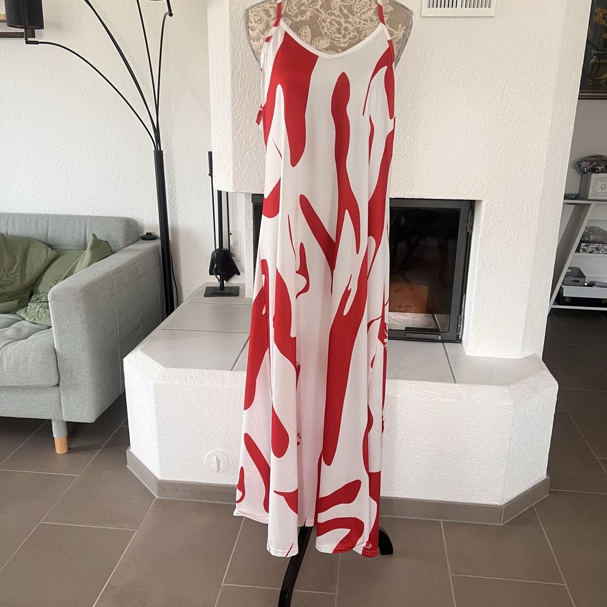 Robes: Langes Kleid weiss-rot Gr. XL – Neuf (Voir description) à Seon par Sunny-Schmuck78