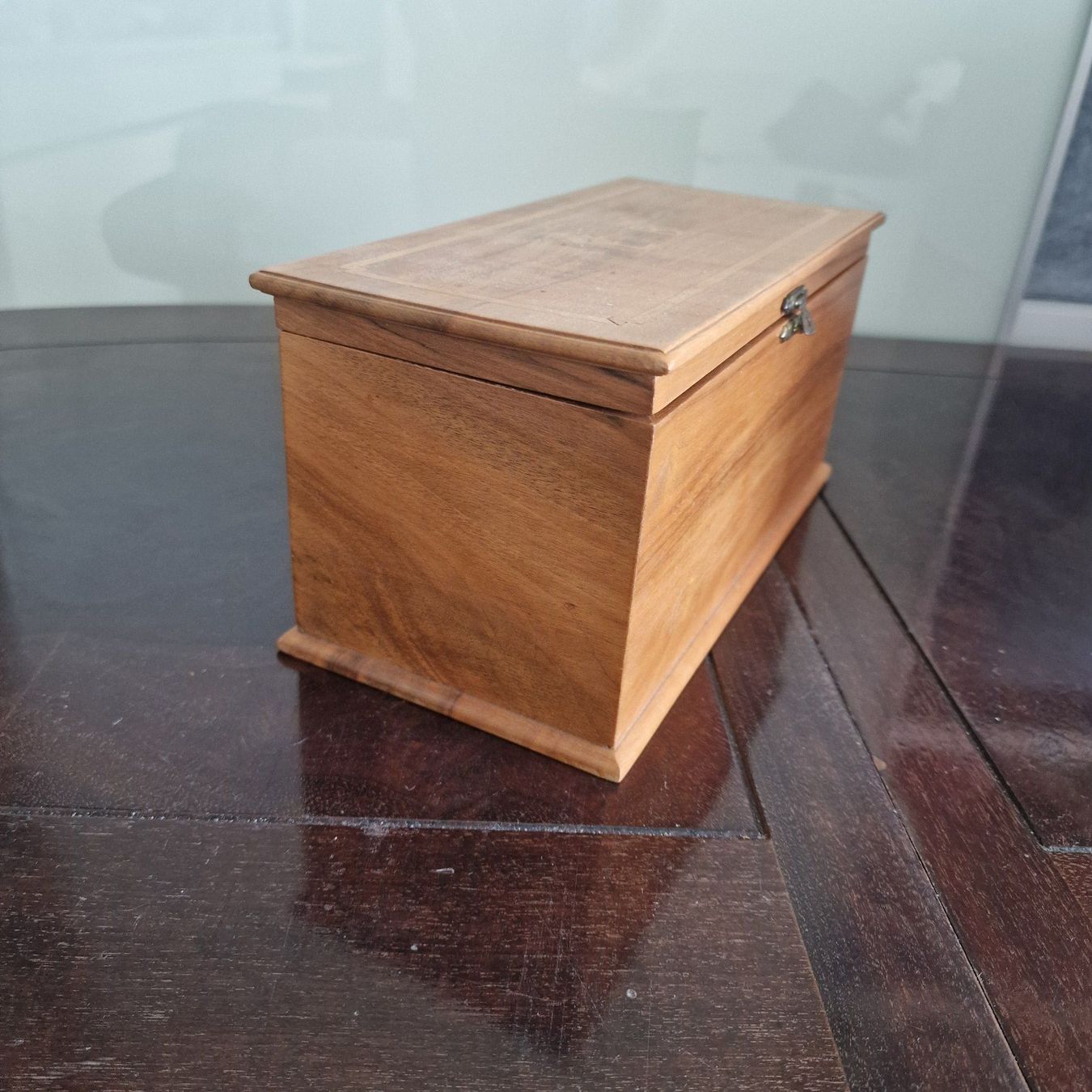 Portagioie: Holzkästli, Vintage Schmuckschatulle mit Initialen EB – Usato da Birr venduto da sen_8djr 3