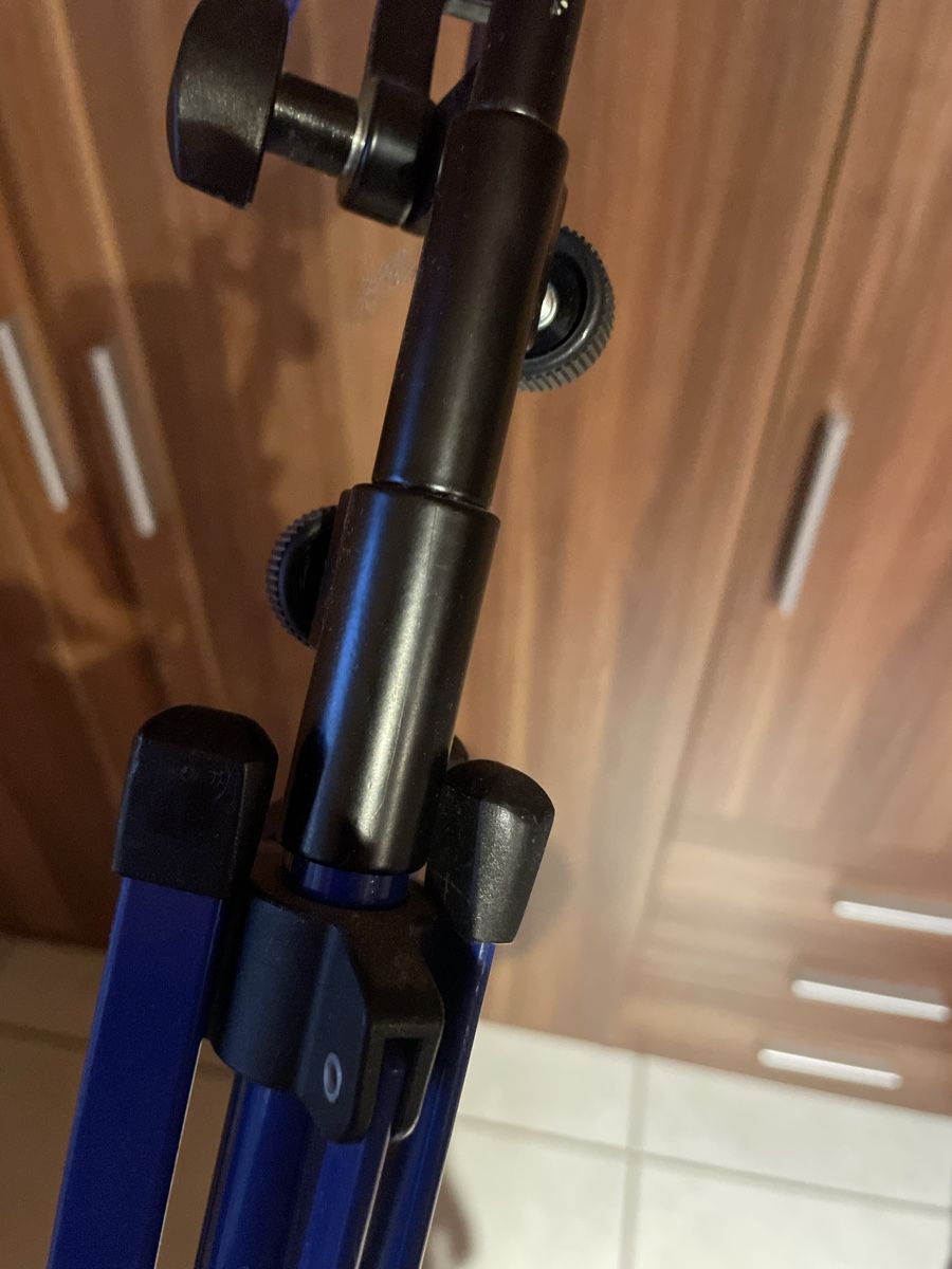 Supporti per strumenti musicali & leggii: Notenständer K&M klappbar blau  – Usato da Wattwil venduto da Weinachtsmann 3