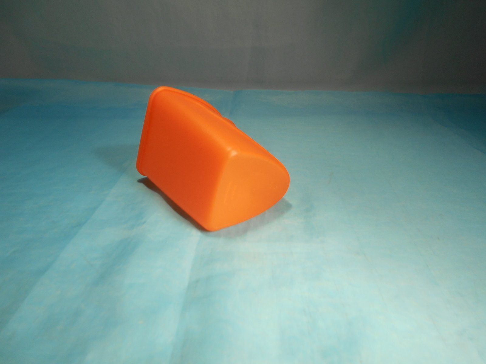 Tupperware Contenitori & Simili: Tupperware Behälter, "Junge Welle", orange – Nuovo (secondo la descrizione) da Bellach venduto da JingleCherry 3