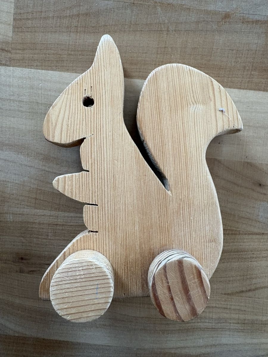 Tutte le decorazioni: Holz Figur mit Räder / Eichhörnchen – Usato da Rümlang venduto da SchumBru10 2