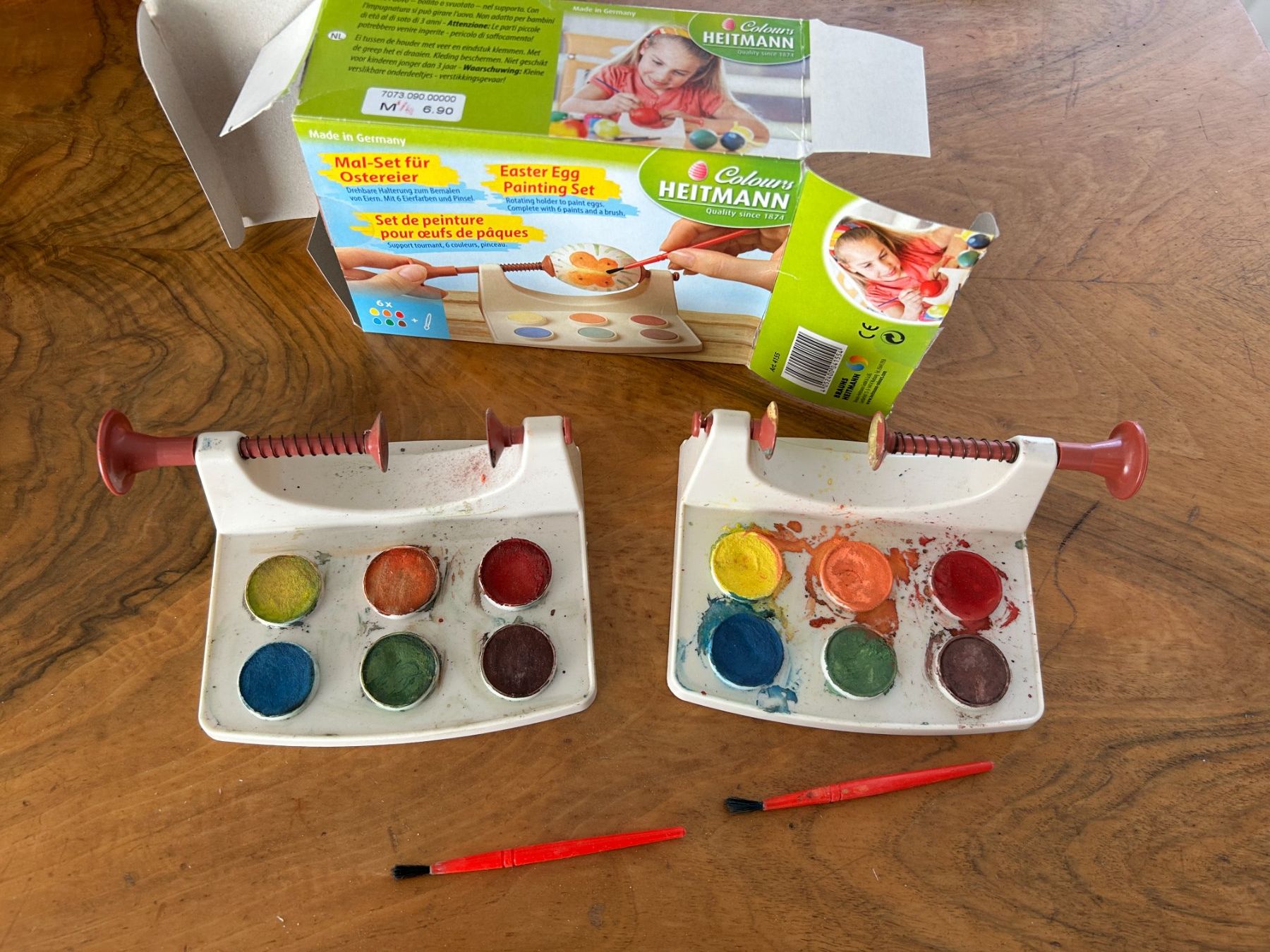 Kit bricolage: 2x Shake-It Ostereier-Färbesets + 2x Malsets mit Eierhalter – Usato da Küsnacht ZH venduto da filo_fila8700