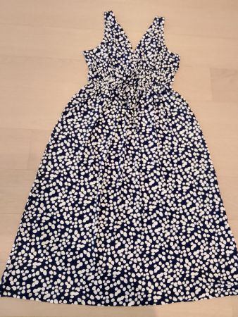Klein Dorothy Perkins mit Pünktchenmuster, Gr. 36/38, neu