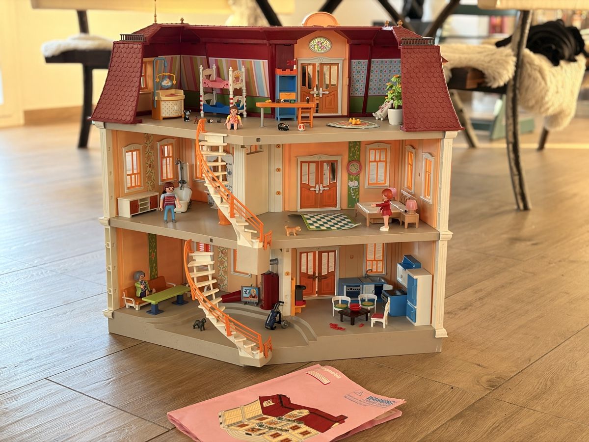 Playmobil Spielzeuge: Playmobil Puppenhaus – Gebraucht aus Eglisau von Pinkbisquit