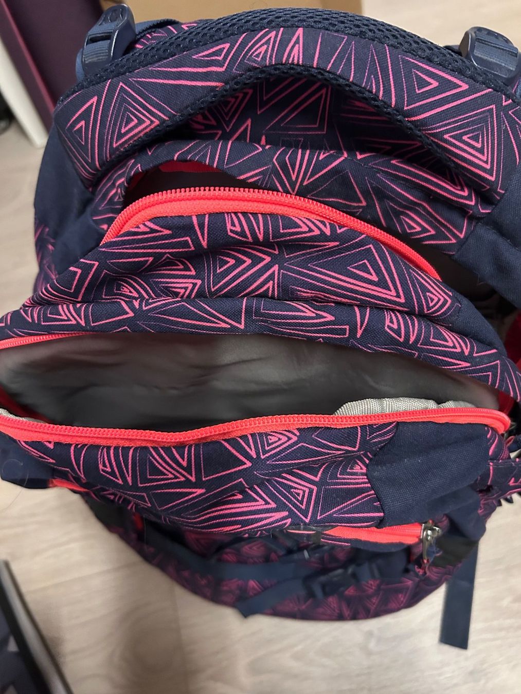 Satch Zaini: Satch Schulrucksack mit einer passenden Mappe/Ordner – Usato da Oberkulm venduto da angela_05 5