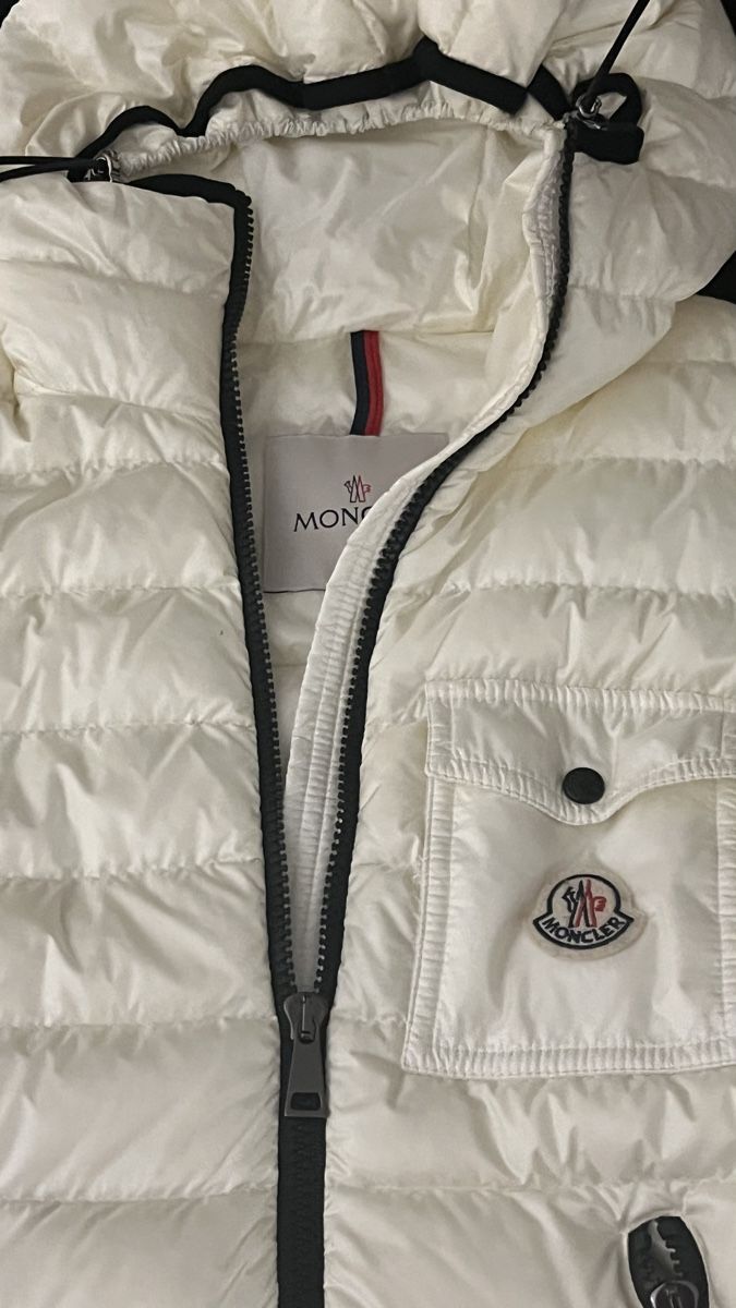 Moncler Gilet & Giacche senza maniche: Moncler Damen Daunenweste – Nuovo (secondo la descrizione) da Küsnacht venduto da cri_ngg5 2