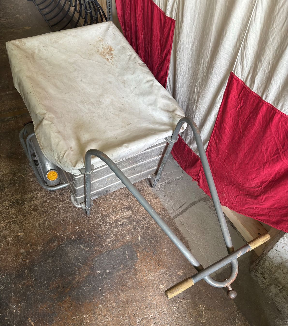 Anhänger: Handwagen – Metall mit Plane – – Gebraucht aus Sonterswil von dwidi