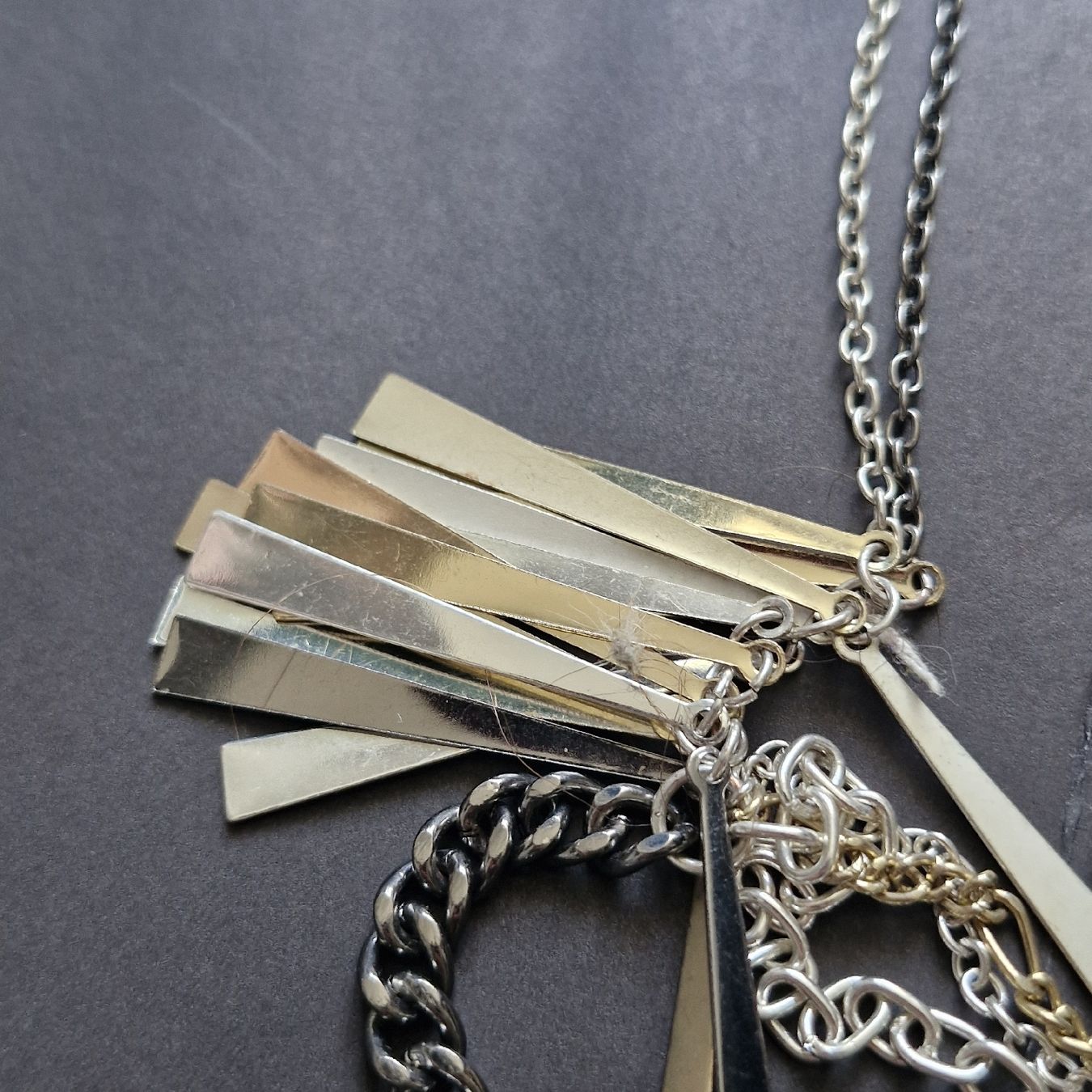 Colliers: Collier tricolore – D'occasion à Neuchâtel par yas_zdb7 1