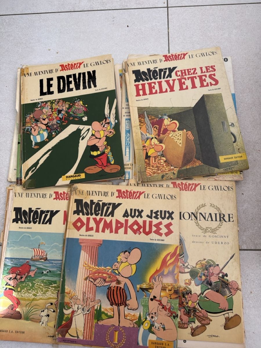Fumetti: Asterix Comics Collection Bundle assorted volumes – Usato da Martigny venduto da Jacoosh1234 4