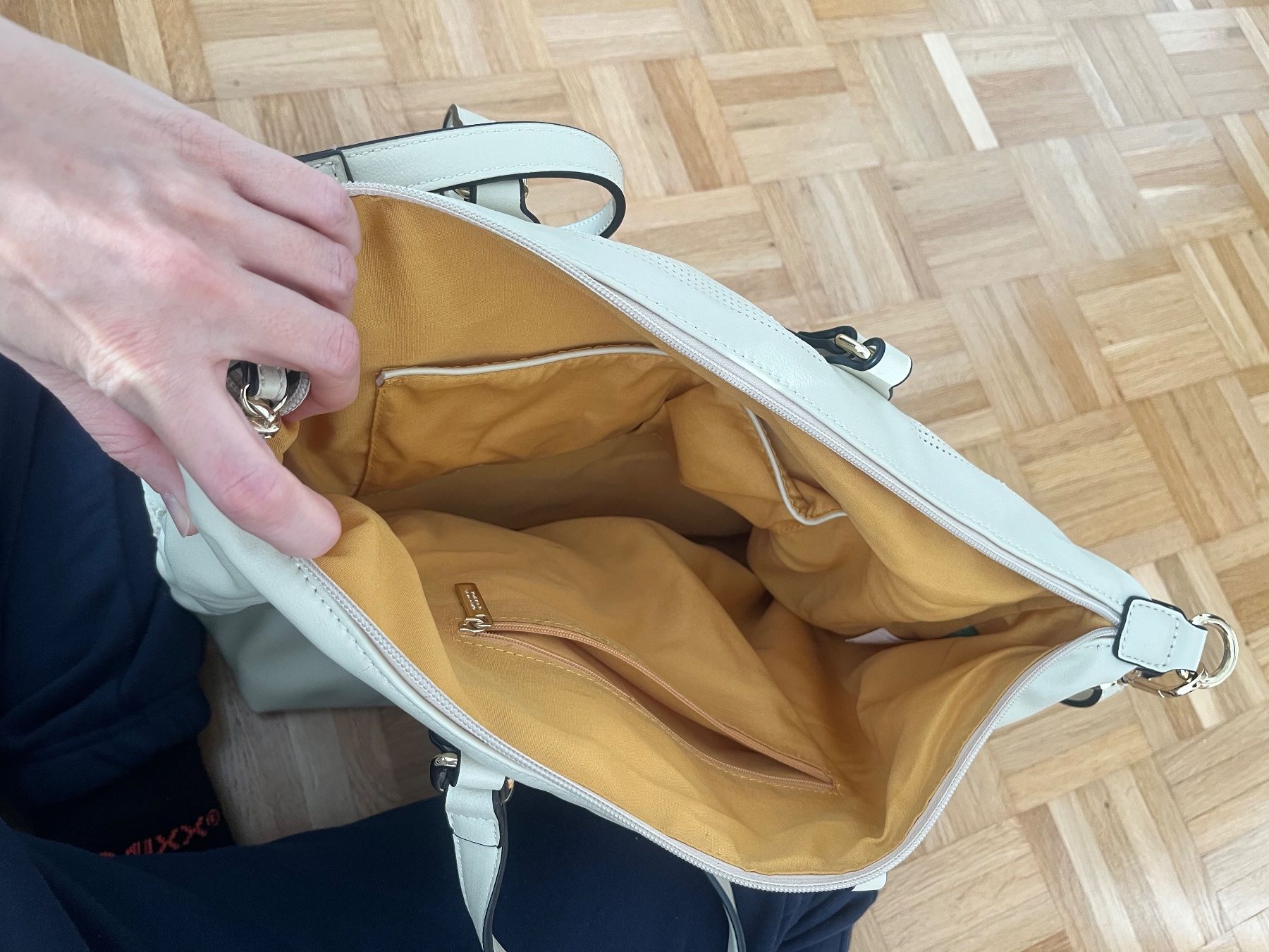 Benetton Borse da donna: Grosse cremefarbene Damen Handtasche, Benetton – Usato da Münchenstein venduto da pricehouse 3
