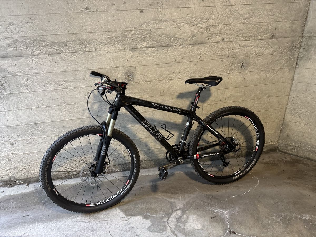 Biciclette: MTB Bullok Team Racing M – Usato da schluein venduto da patisaxo 1