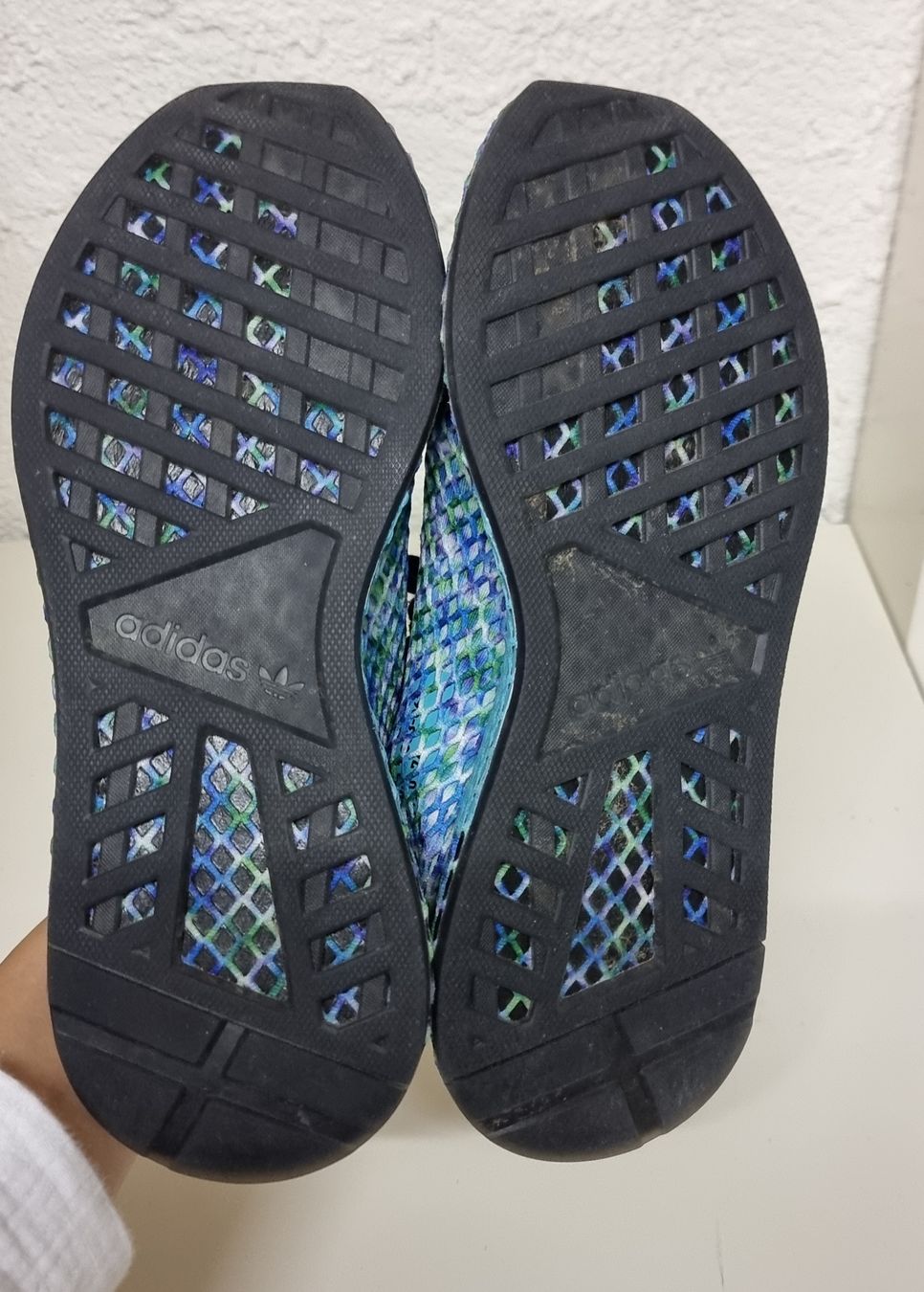 Adidas Chaussures hommes: Adidas Tennis Hu Sneaker Pharrell Williams – D'occasion à Ettingen par ssc_dsr2 2