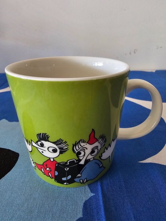 Arabie Finlande Deux tasses en porcelaine avec des motifs de Moomin