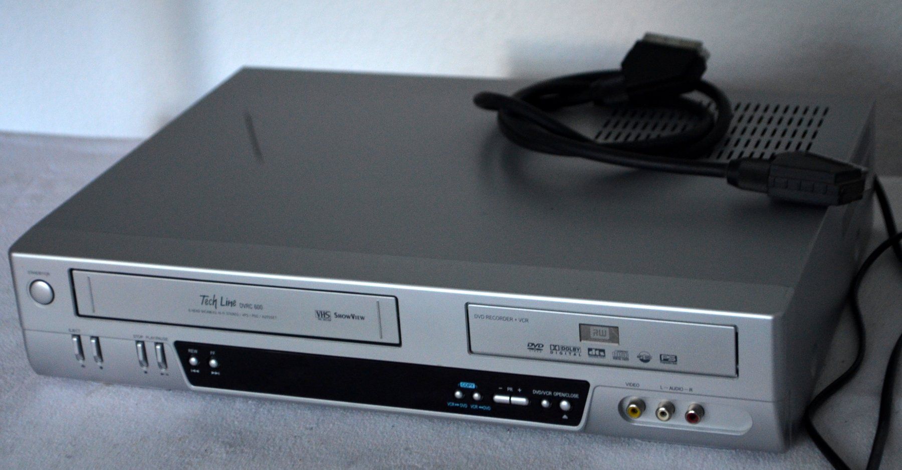 Aufnahmegeräte: TechLine DVRC 600 Videorecorder VHS /  magnétoscope – Gebraucht aus Collonges von arashee