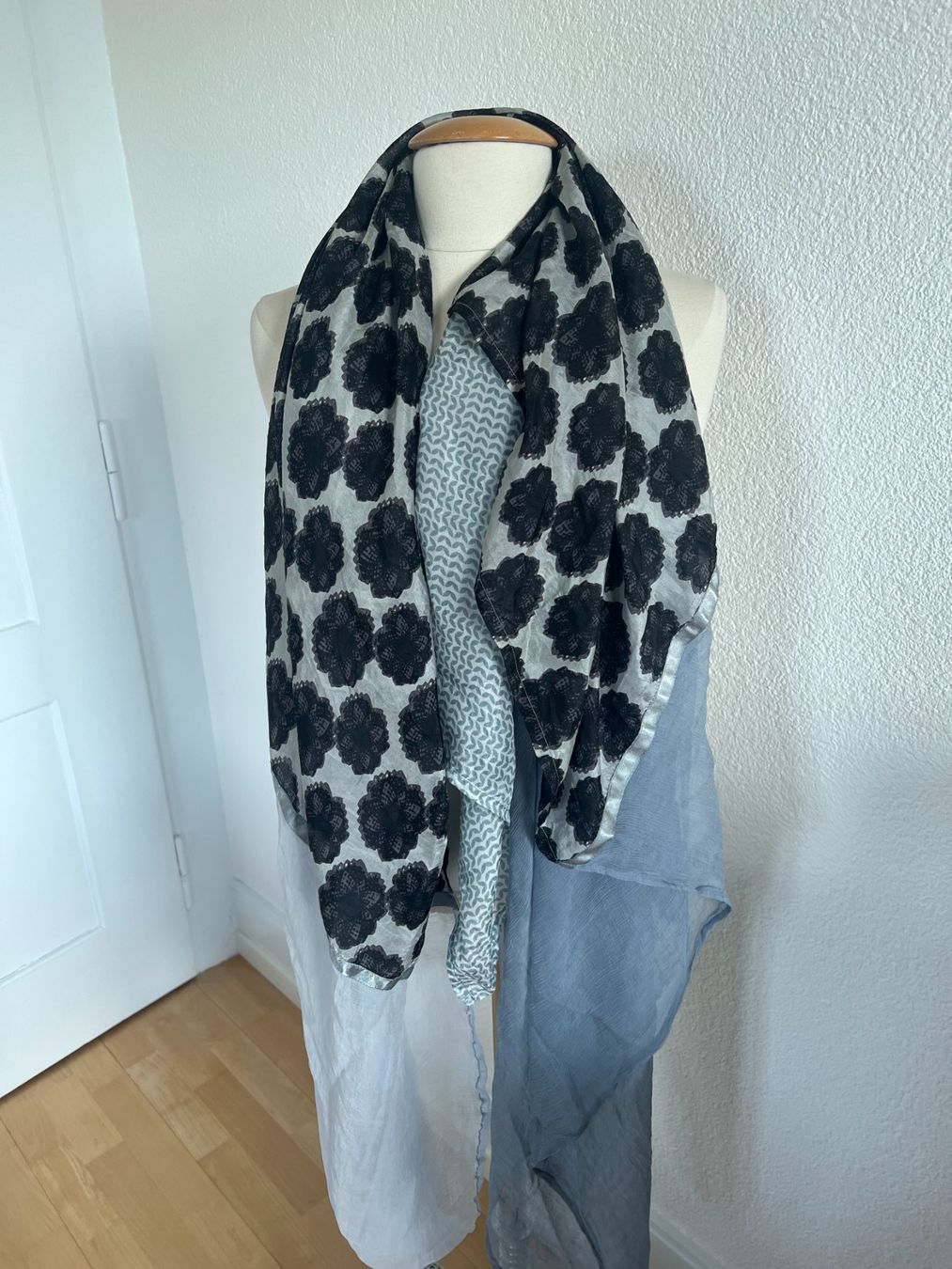 Foulards & écharpes: ahmaddi Seidenschal, Schal – D'occasion à Worb par farben20zauber 4