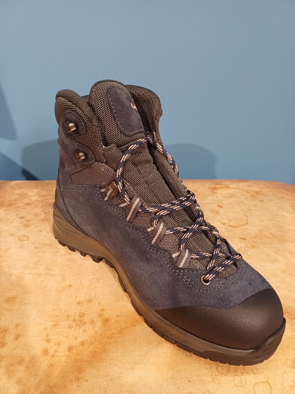 Lowa Scarpe da donna: LOWA Explorer Damenwanderschuh 37.0 – Nuovo (secondo la descrizione) da Aesch BL venduto da Reiniger1