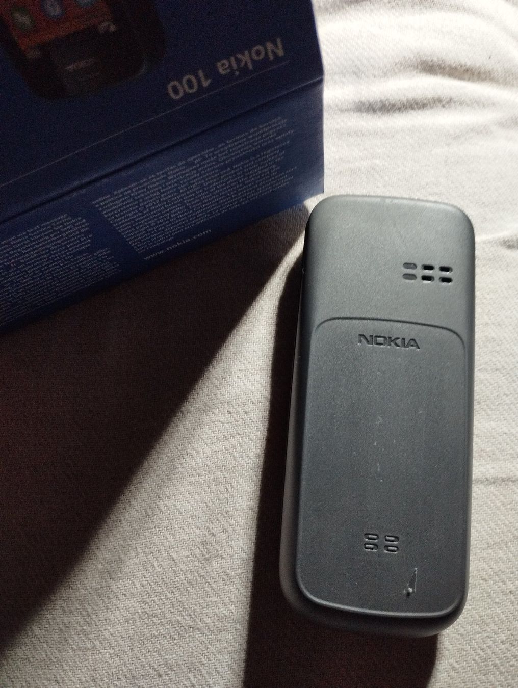 Nokia Telefoni cellulari / Smartphones: Nokia 100 - Klassiker Handy – Usato da Ostermundigen venduto da Dinge1 5