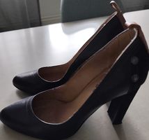 Elegante, dunkelblaue Lederpumps von G-Star Grösse 38